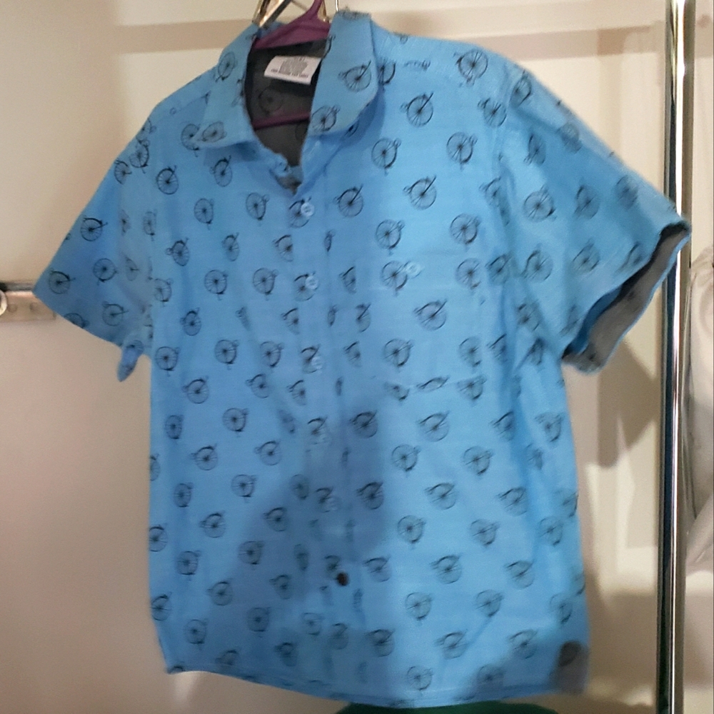 Old fashioned bicycle button down sz small